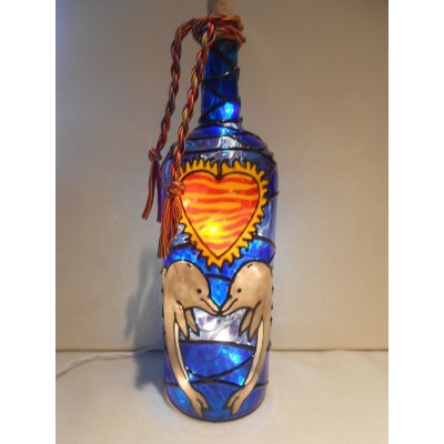Dolphins Kissing Wine Bottle Lamp Hand Painted Lighted Stained Glass look   322209839007